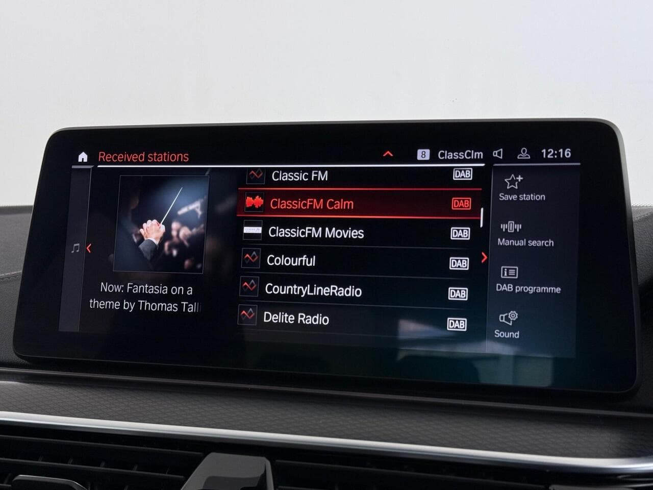 BMW 5 Series thumbnail Infotainment System