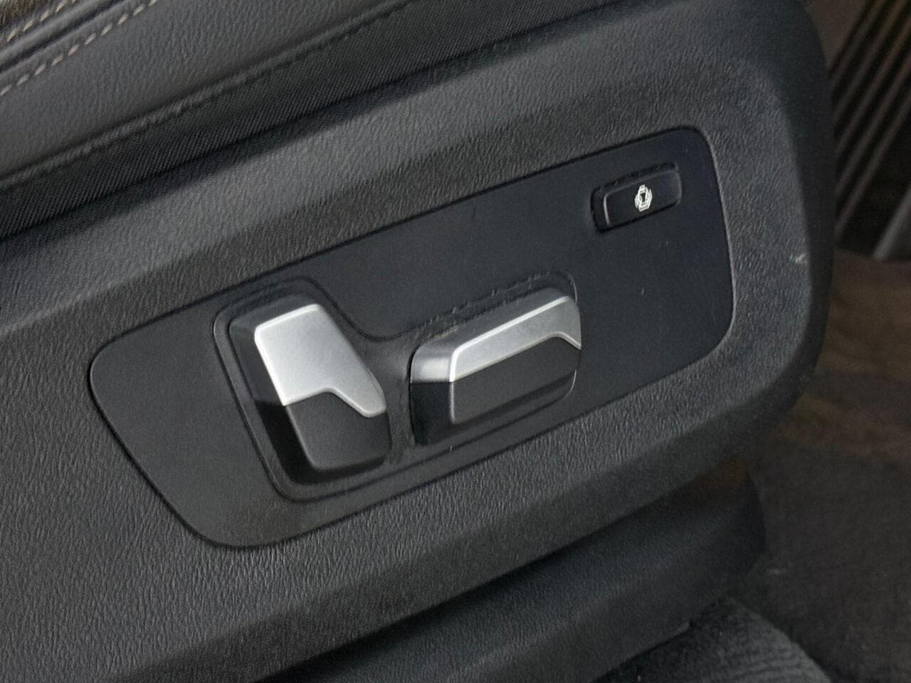 BMW X5 thumbnail Misc Controls
