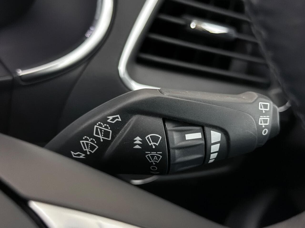 Ford Galaxy thumbnail Misc Controls