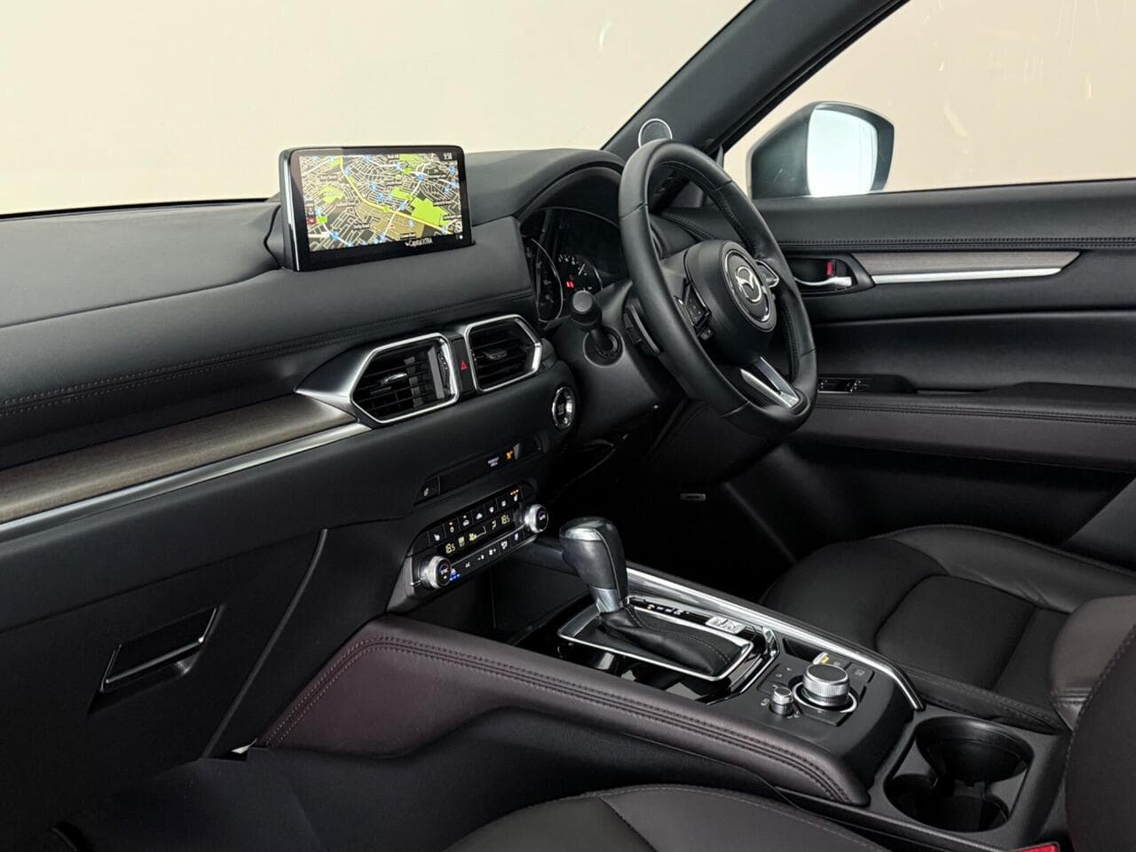Mazda CX-5 thumbnail Interior Front