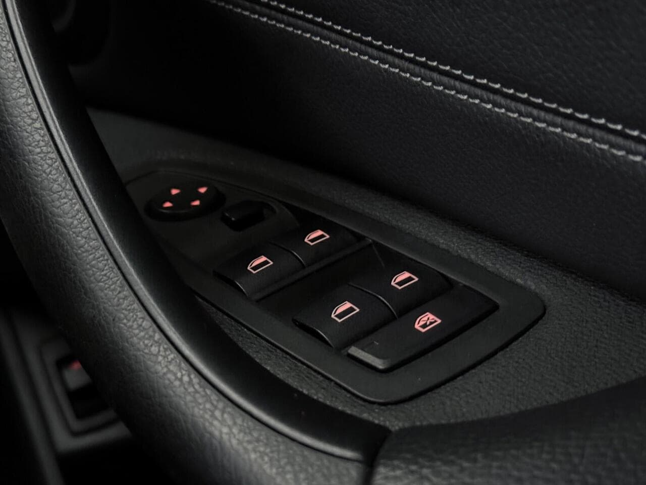 BMW X1 thumbnail Misc Controls