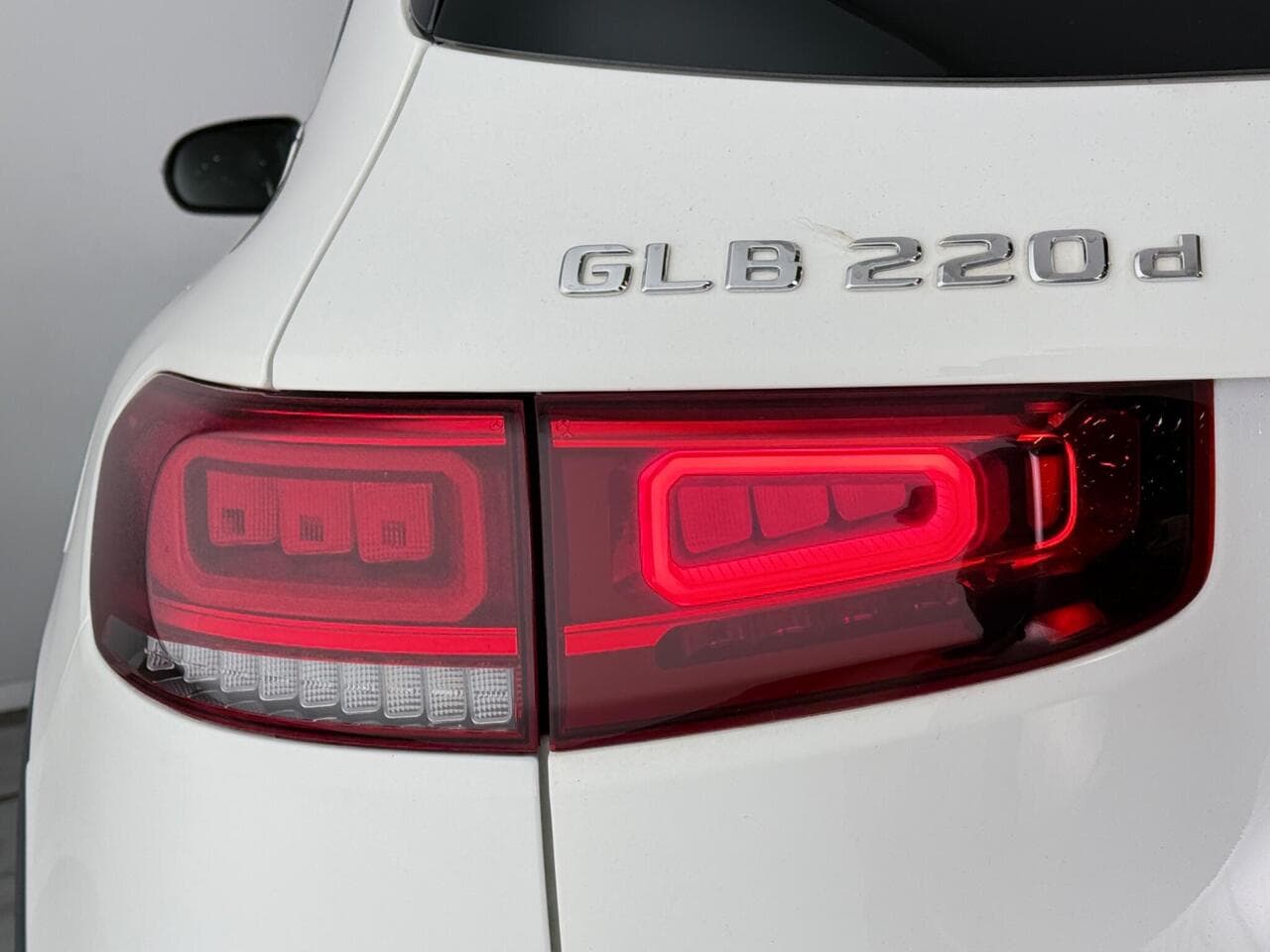 Mercedes-Benz GLB thumbnail Lights Rear