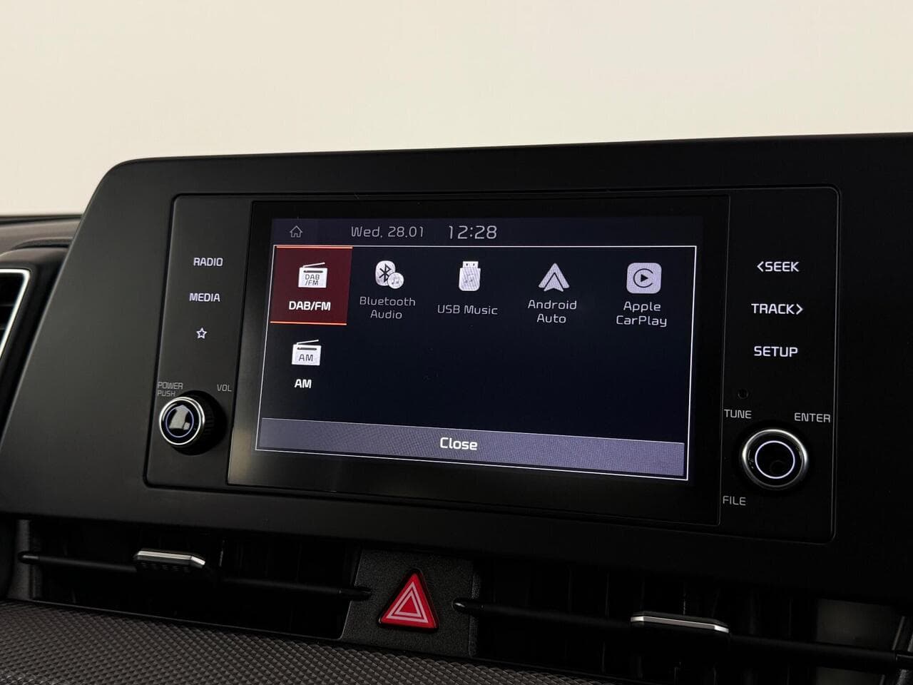 Kia Sportage thumbnail Infotainment System