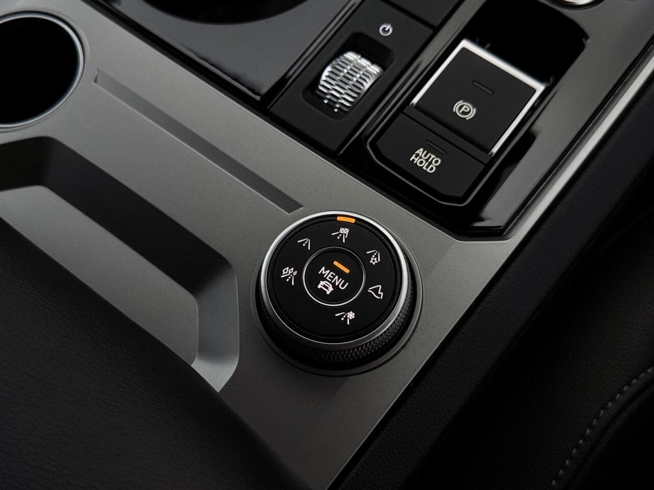 Volkswagen Touareg thumbnail Misc Controls