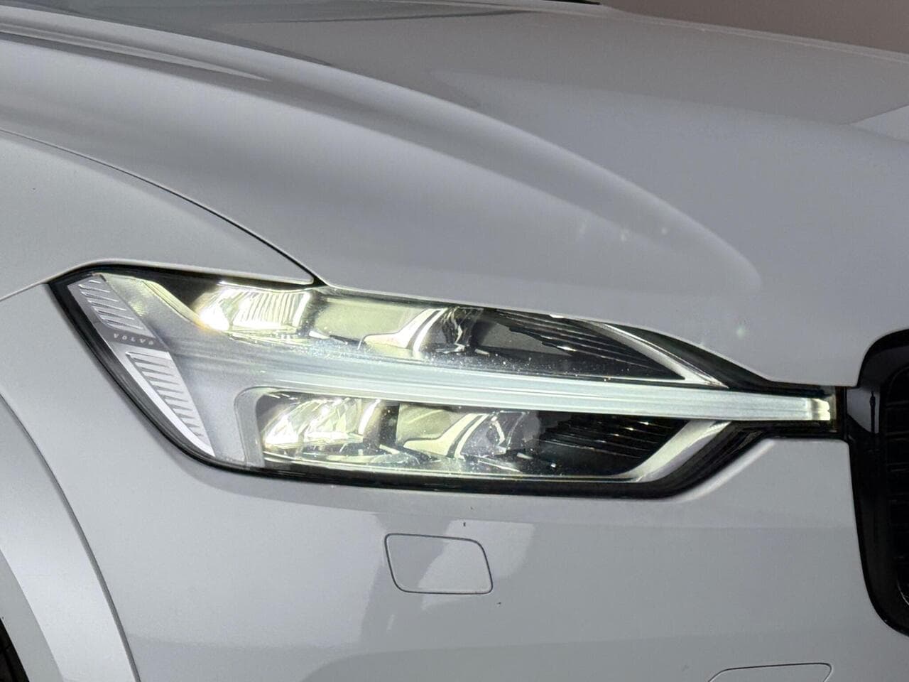 Volvo XC60 thumbnail Lights Front