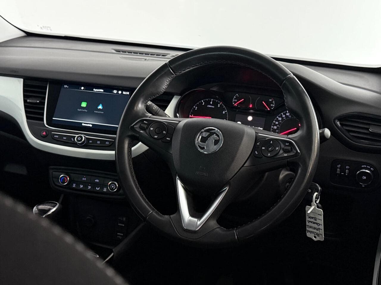 Vauxhall Crossland X thumbnail Steering Wheel