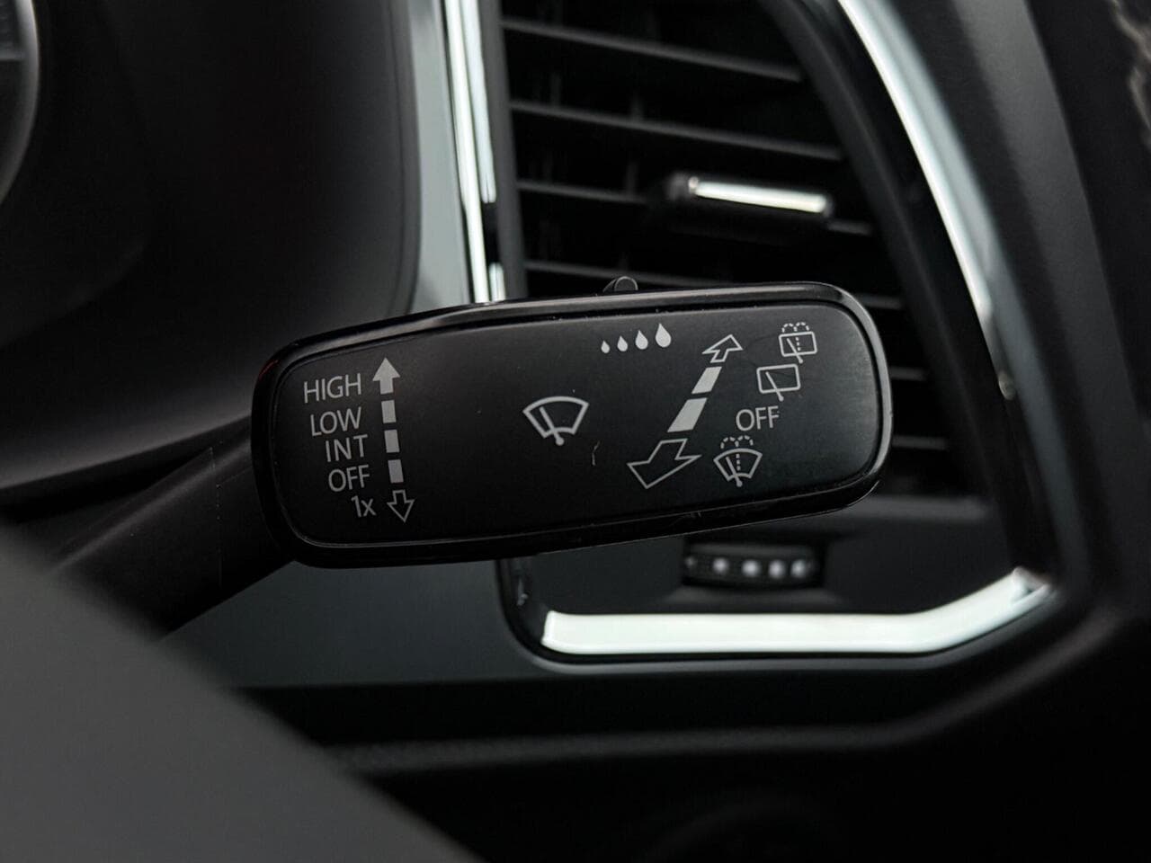 SEAT Ateca thumbnail Misc Controls