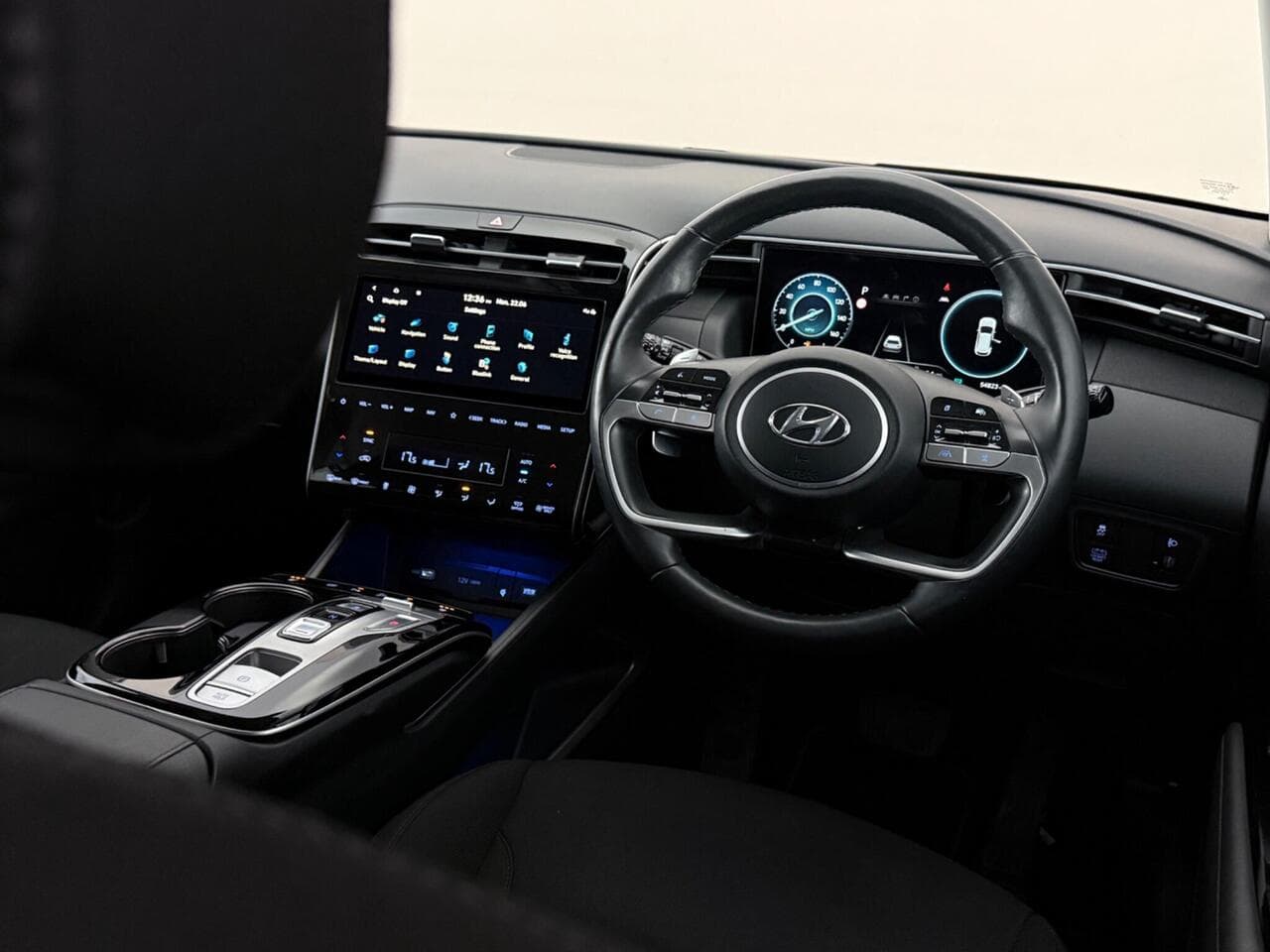 Hyundai TUCSON thumbnail Interior Front