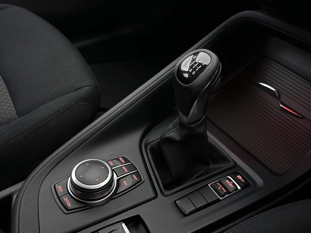 BMW X1 thumbnail Interior Front