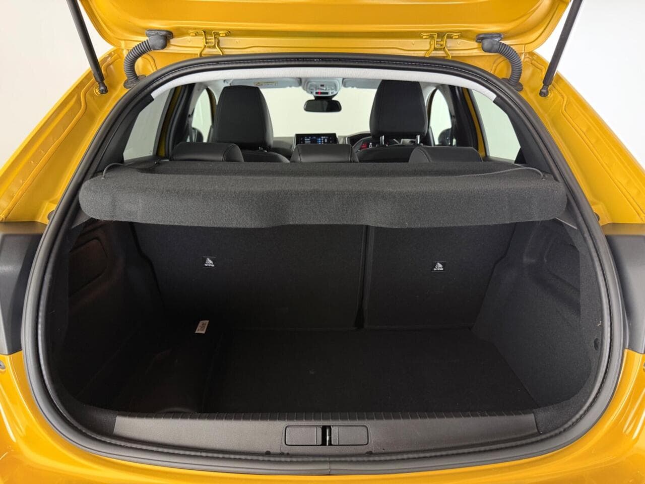 Peugeot 208 thumbnail Boot