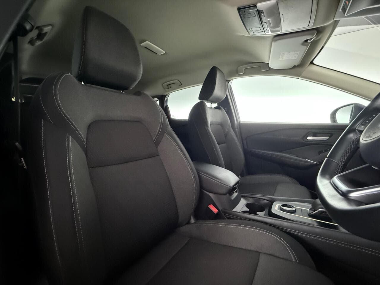 Nissan Qashqai thumbnail Seat Driver