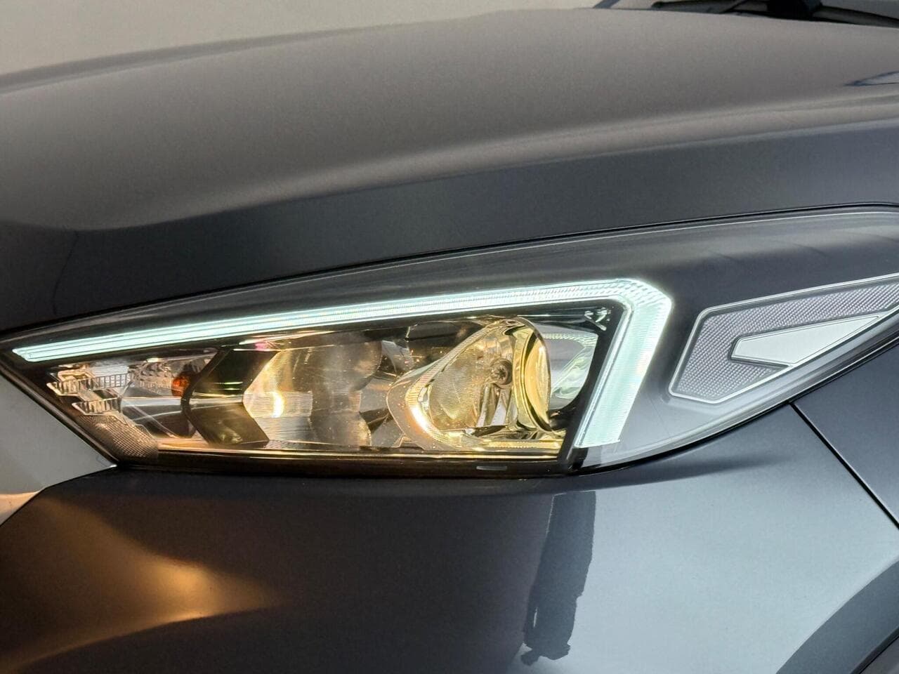 Hyundai TUCSON thumbnail Lights Front