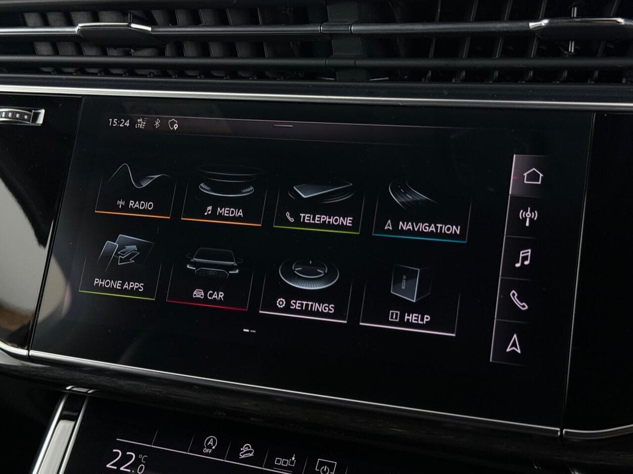 Audi Q7 thumbnail Infotainment System
