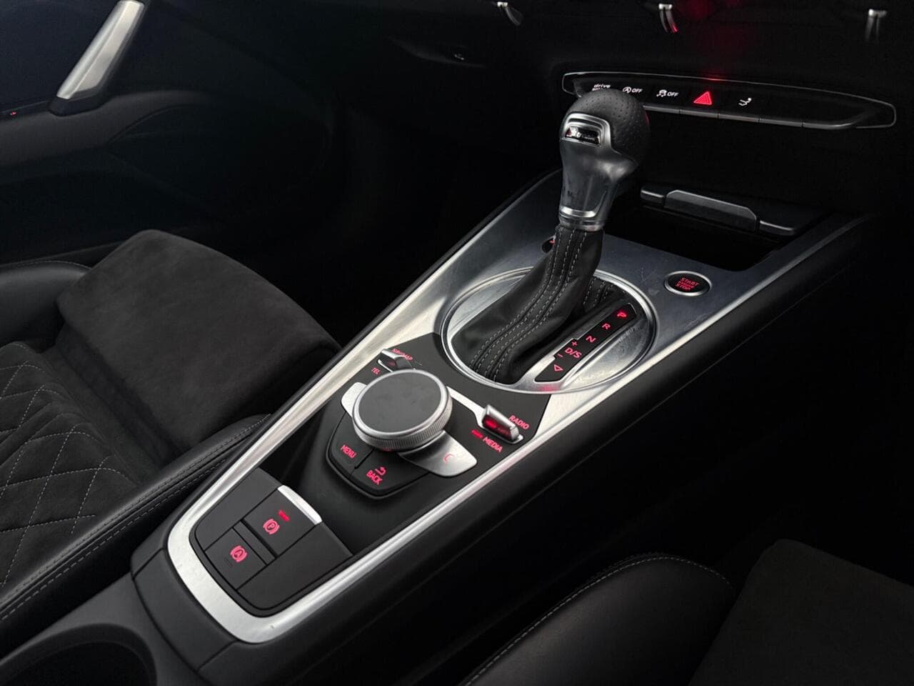 Audi TT thumbnail Interior Front