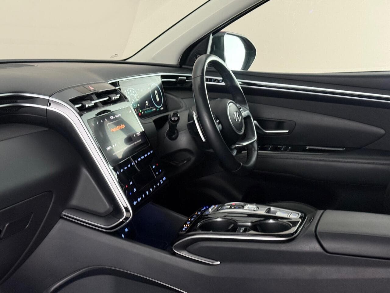 Hyundai TUCSON thumbnail Interior Front