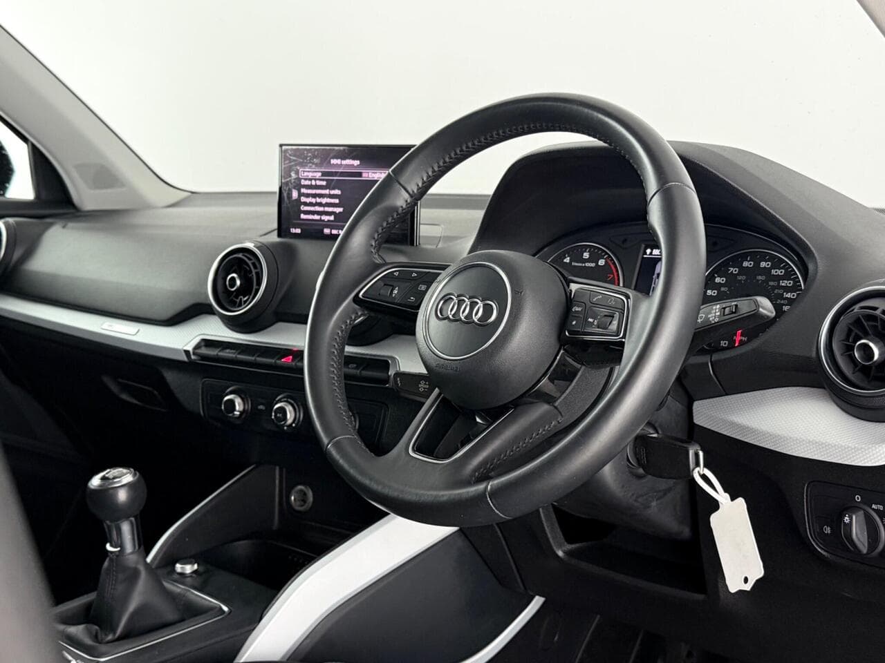 Audi Q2 thumbnail Interior Front