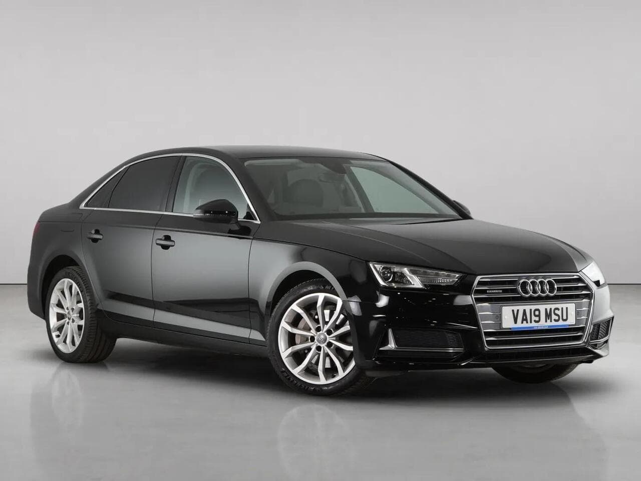Audi A4 - Audi A4 2.0 TDI 40 Sport Saloon 4dr Diesel S Tronic quattro Euro 6 (s/s) (190 ps)