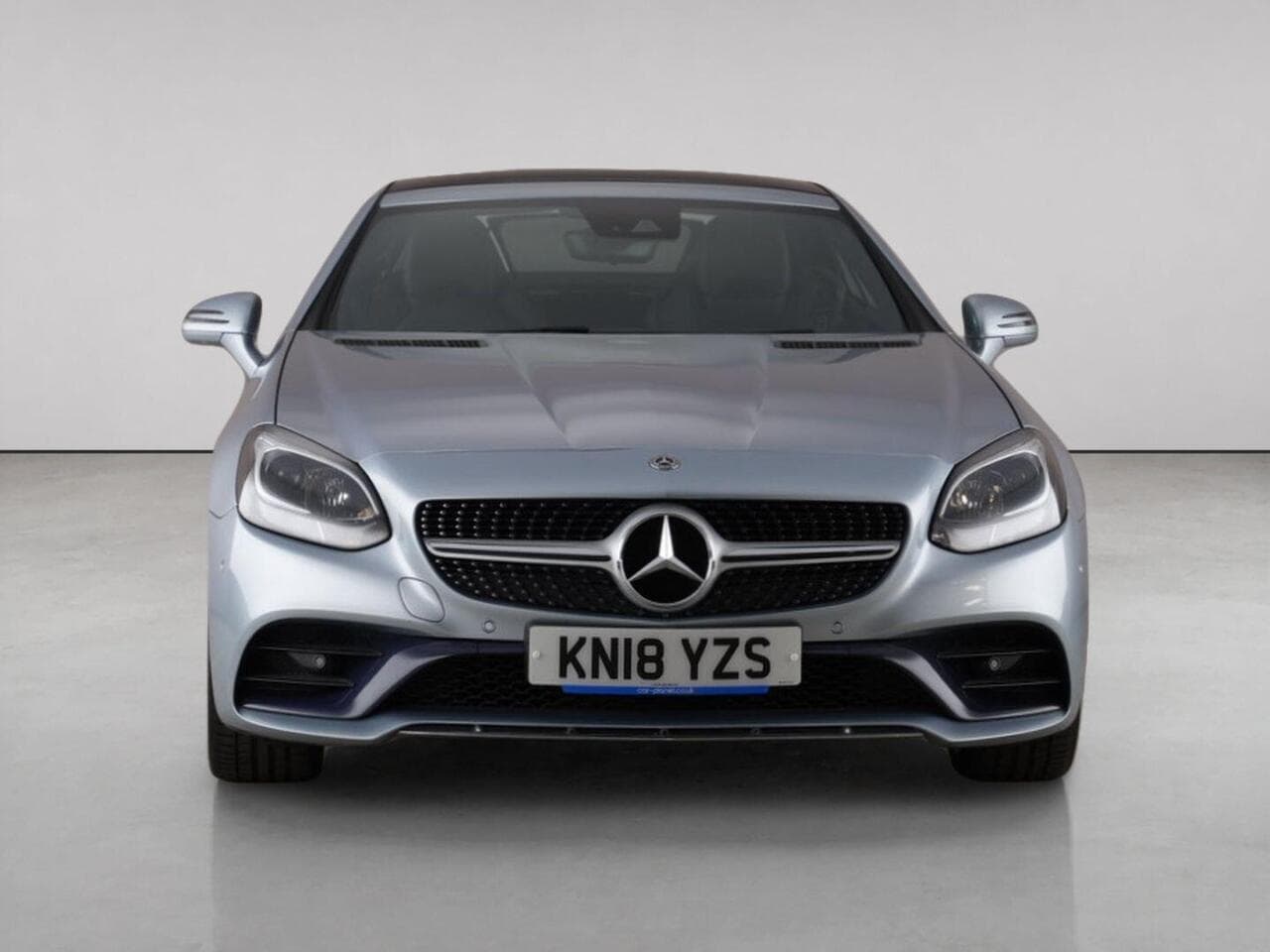 Mercedes-Benz SLC thumbnail Front