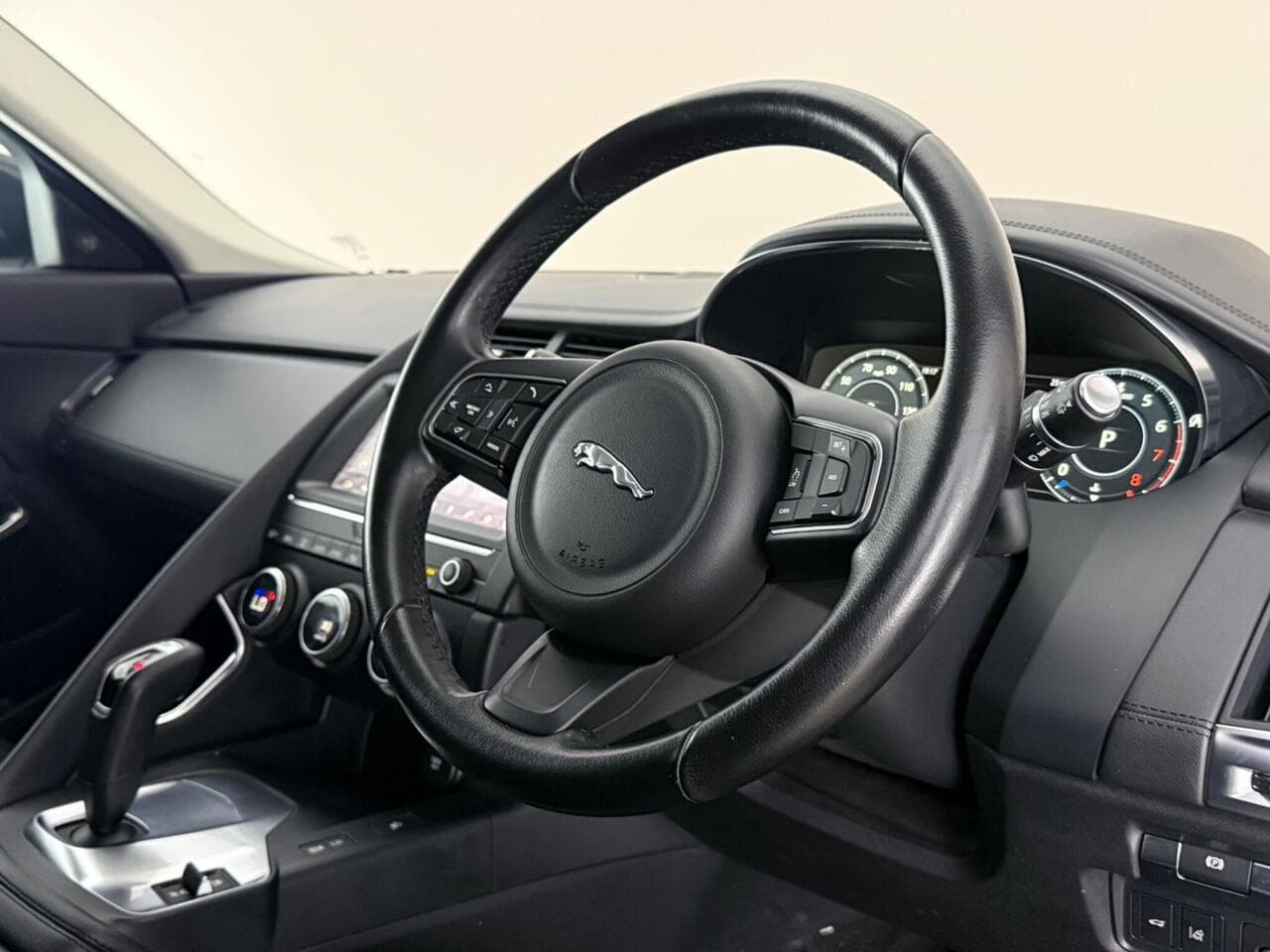 Jaguar E-PACE thumbnail Inconclusive