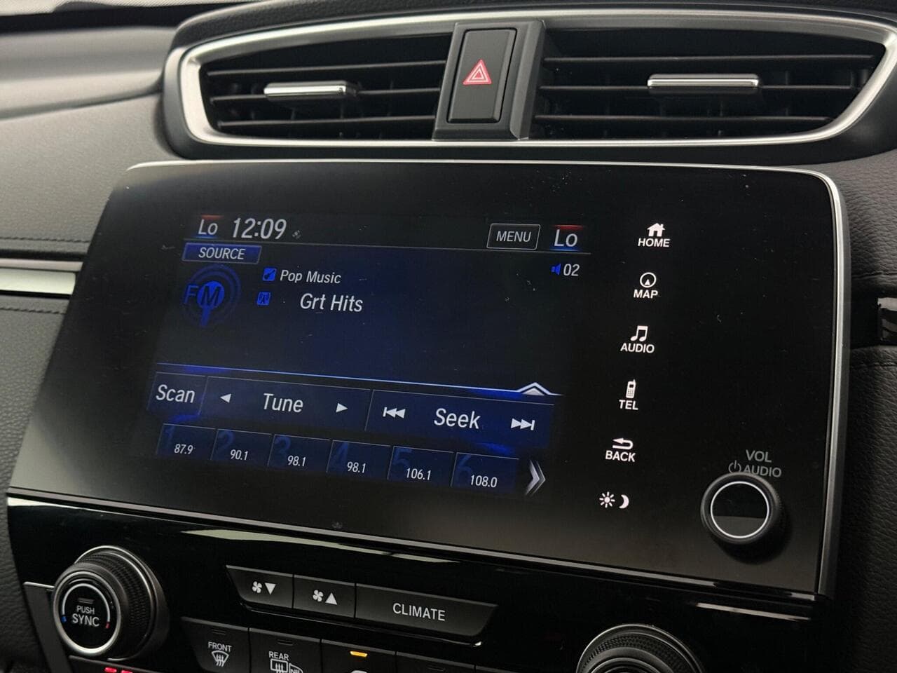 Honda CR-V thumbnail Infotainment System