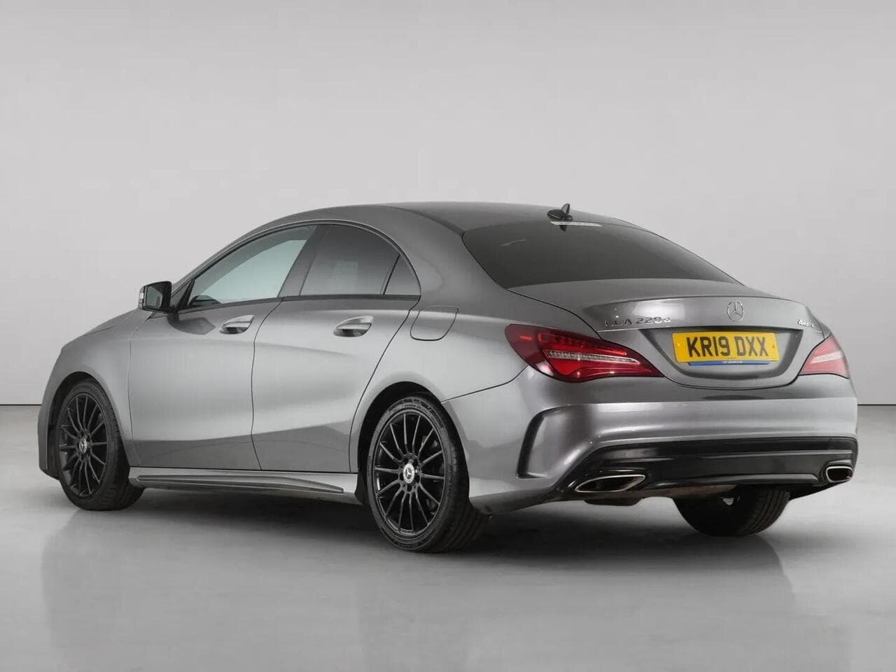 Mercedes-Benz CLA thumbnail Rear Left