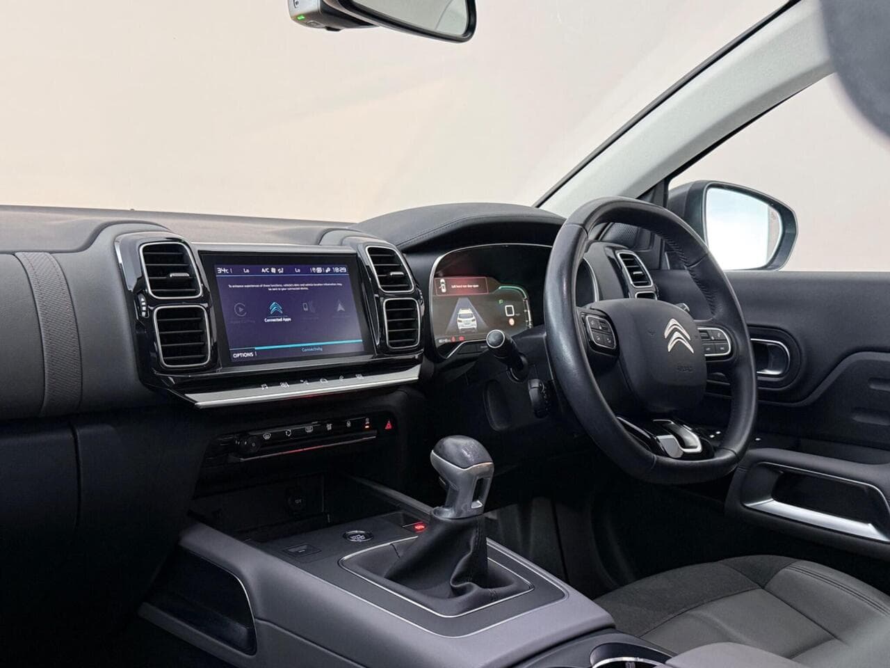 Citroen C5 Aircross thumbnail Interior Front