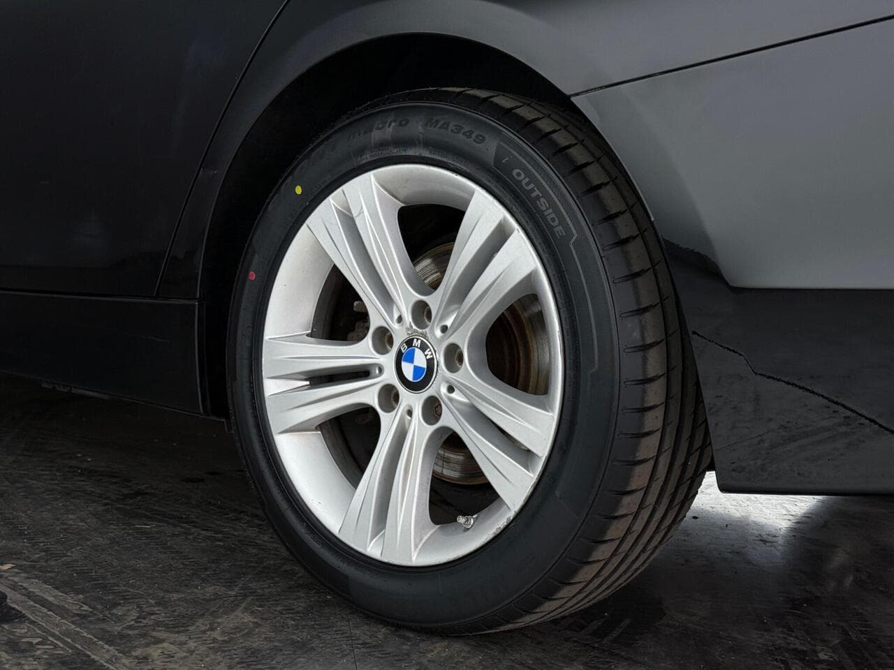 BMW 3 Series thumbnail Wheel