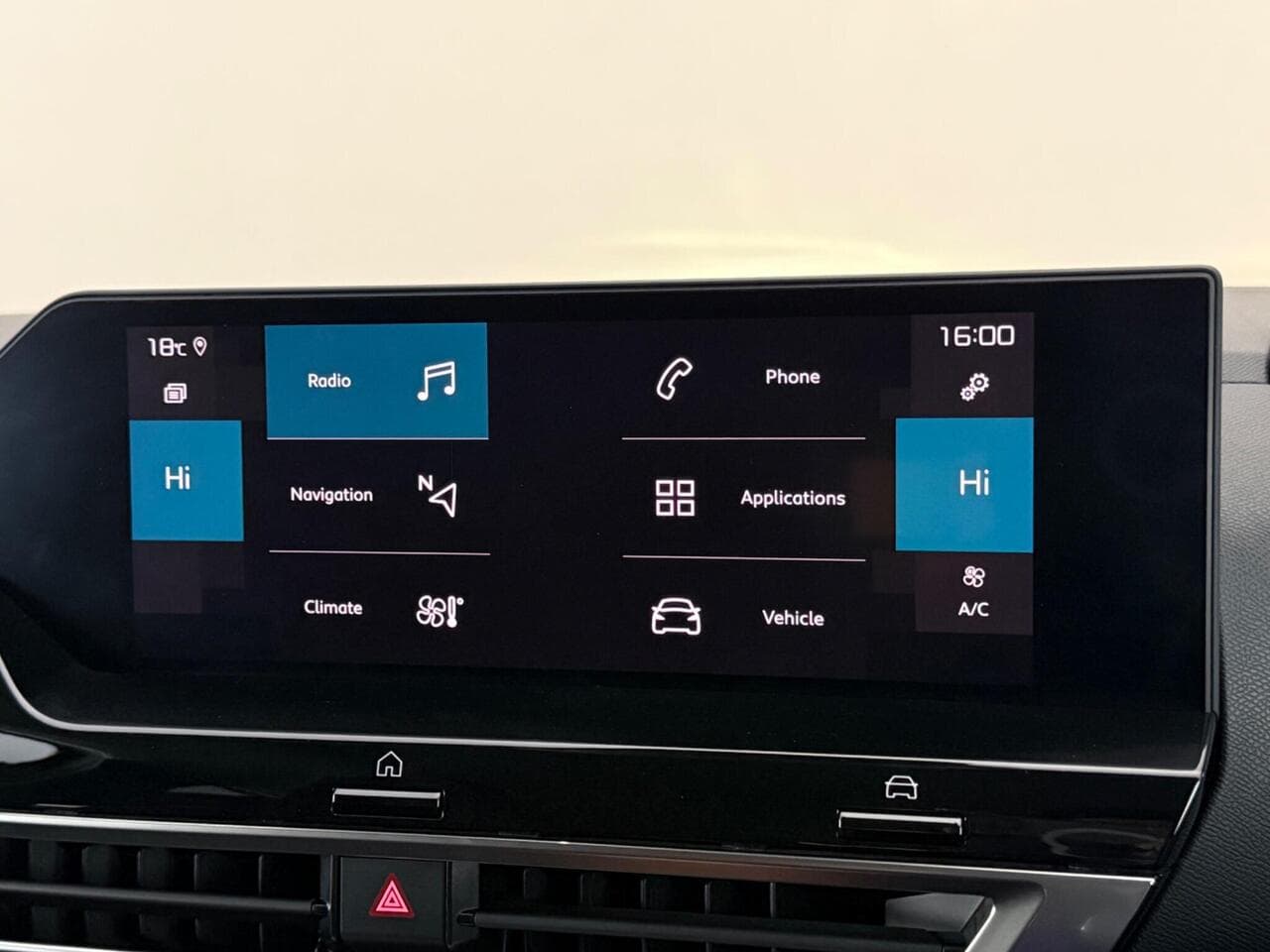 Citroen C4 thumbnail Infotainment System