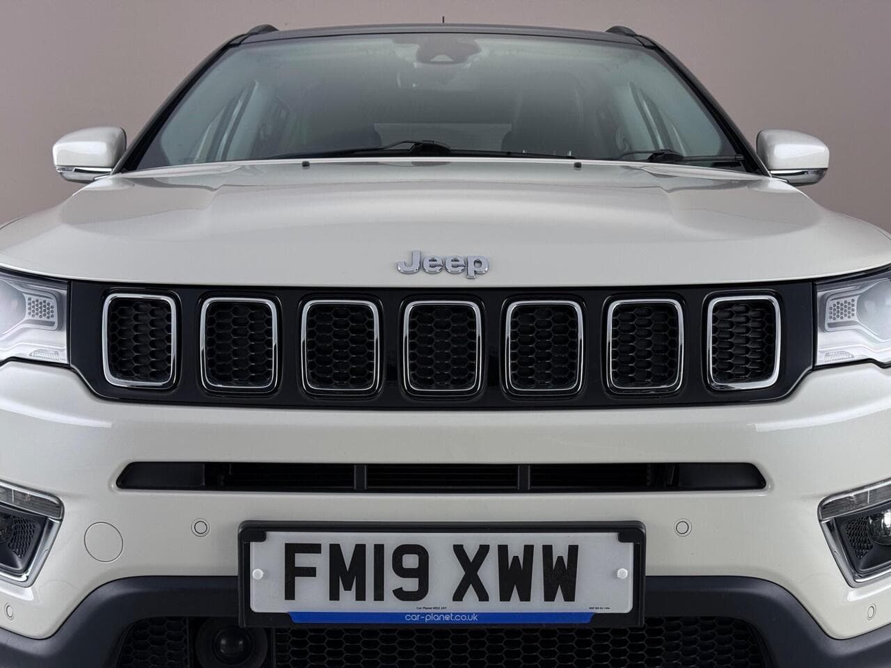 Jeep Compass thumbnail Front