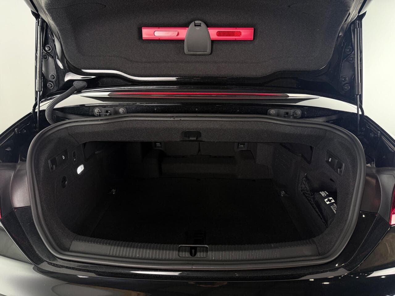 Audi A5 Cabriolet thumbnail Boot