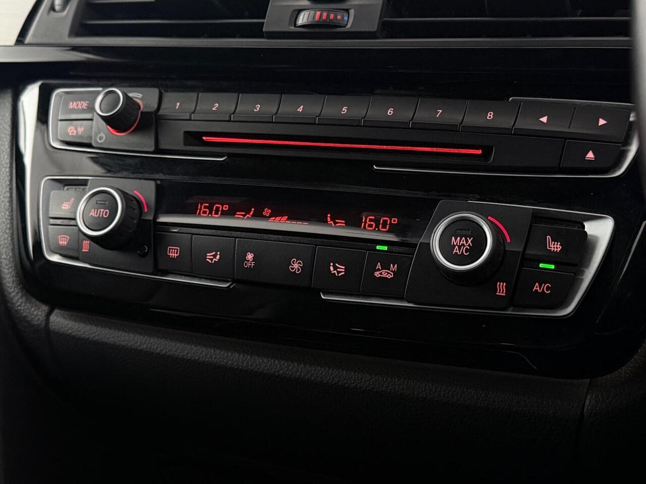 BMW 4 Series Gran Coupe thumbnail Infotainment System