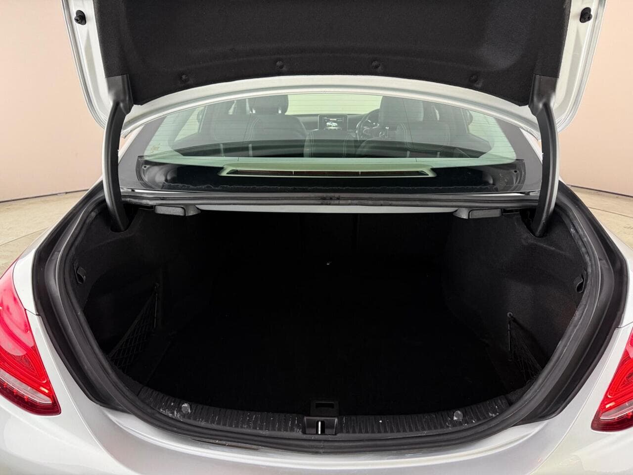 Mercedes-Benz C Class thumbnail Boot