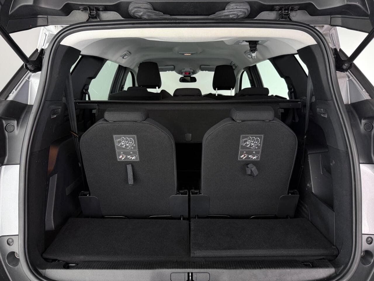 Peugeot 5008 thumbnail Boot