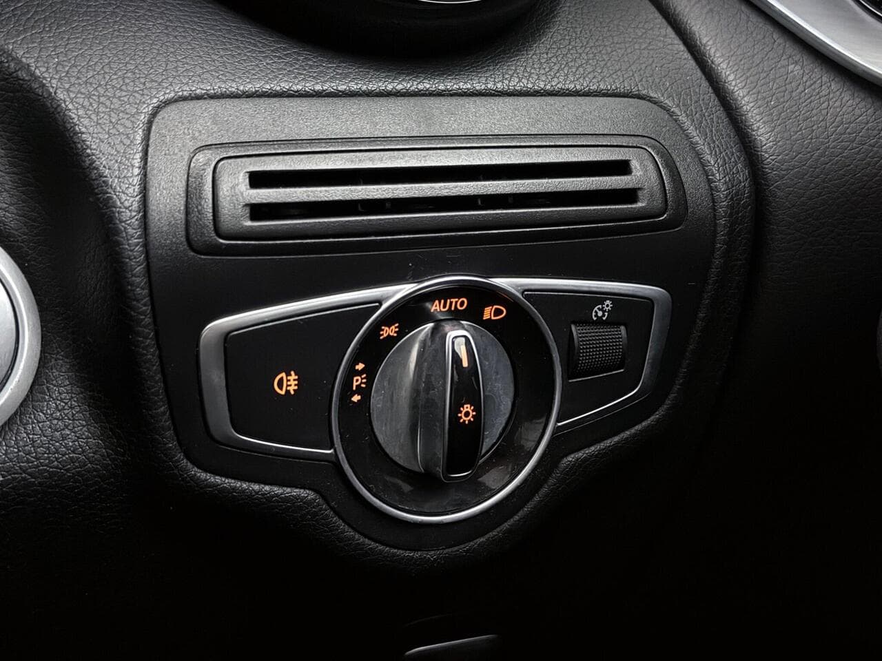 Mercedes-Benz GLC thumbnail Misc Controls