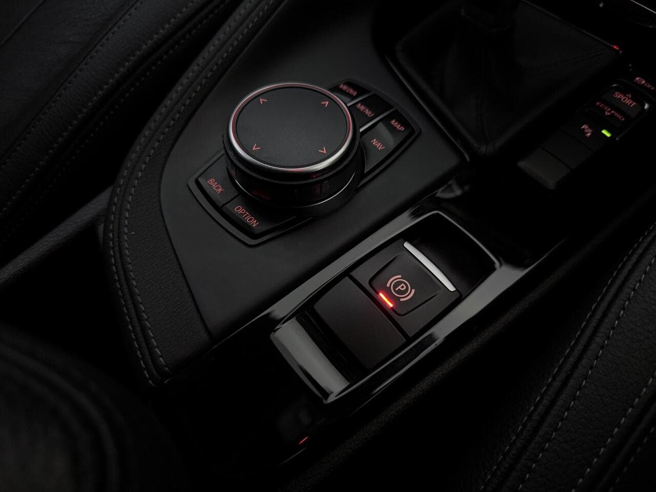 BMW X2 thumbnail Misc Controls