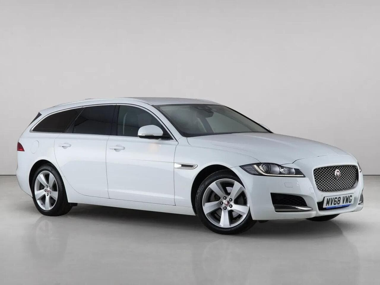 Jaguar XF - Jaguar XF 2.0i Portfolio Sportbrake Auto Euro 6 (s/s) 5dr
