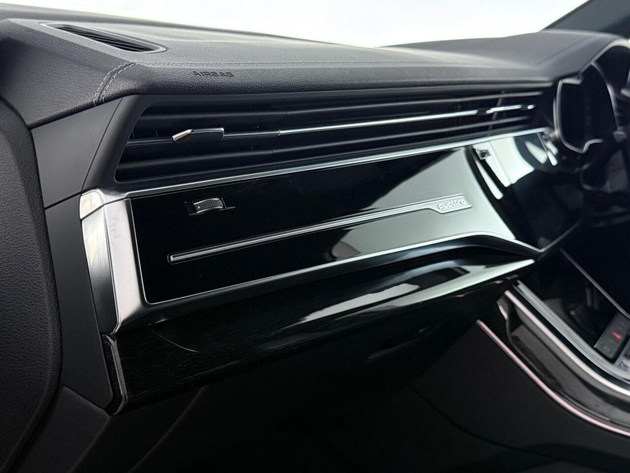 Audi Q7 thumbnail Infotainment System