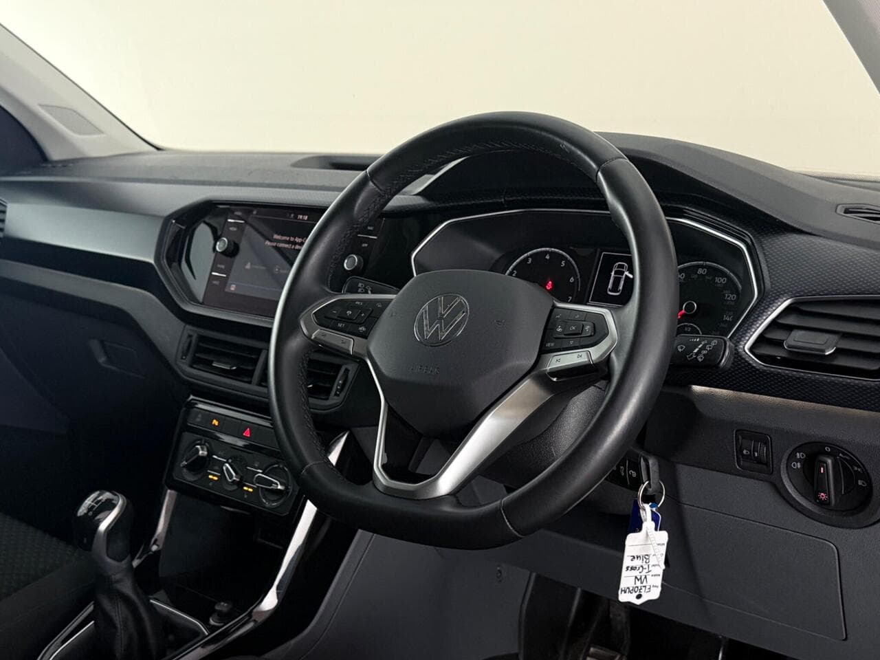 Volkswagen T-Cross thumbnail Interior Front