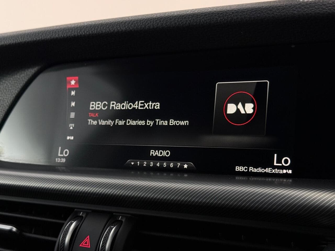 Alfa Romeo Stelvio thumbnail Infotainment System