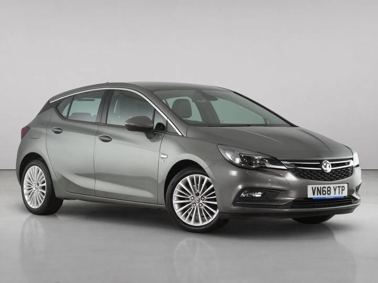 Vauxhall Astra - Vauxhall Astra 1.6i Turbo GPF Elite Nav Hatchback 5dr Petrol Manual Euro 6 (s/s) (200 ps)