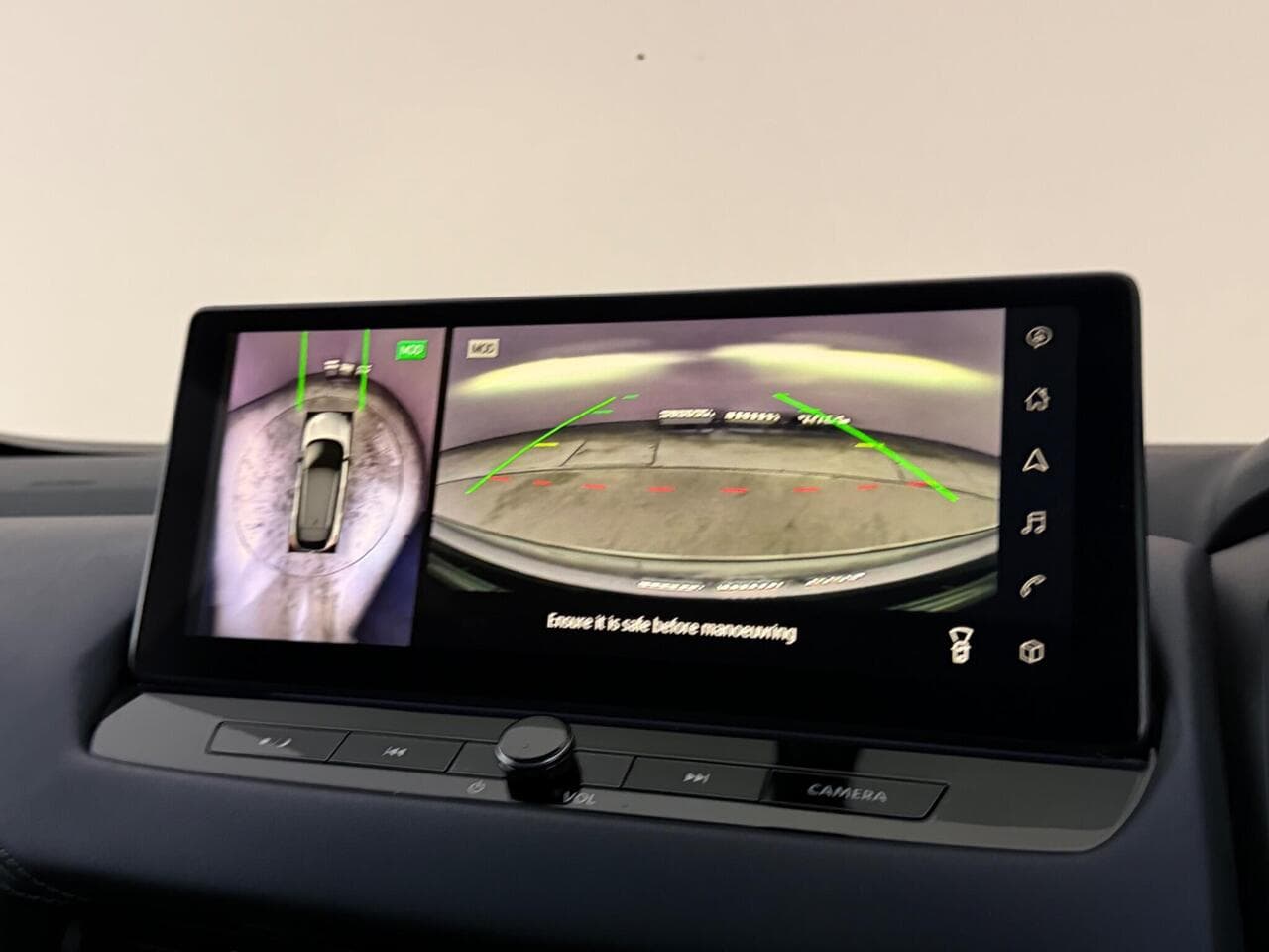 Nissan Qashqai thumbnail Infotainment System