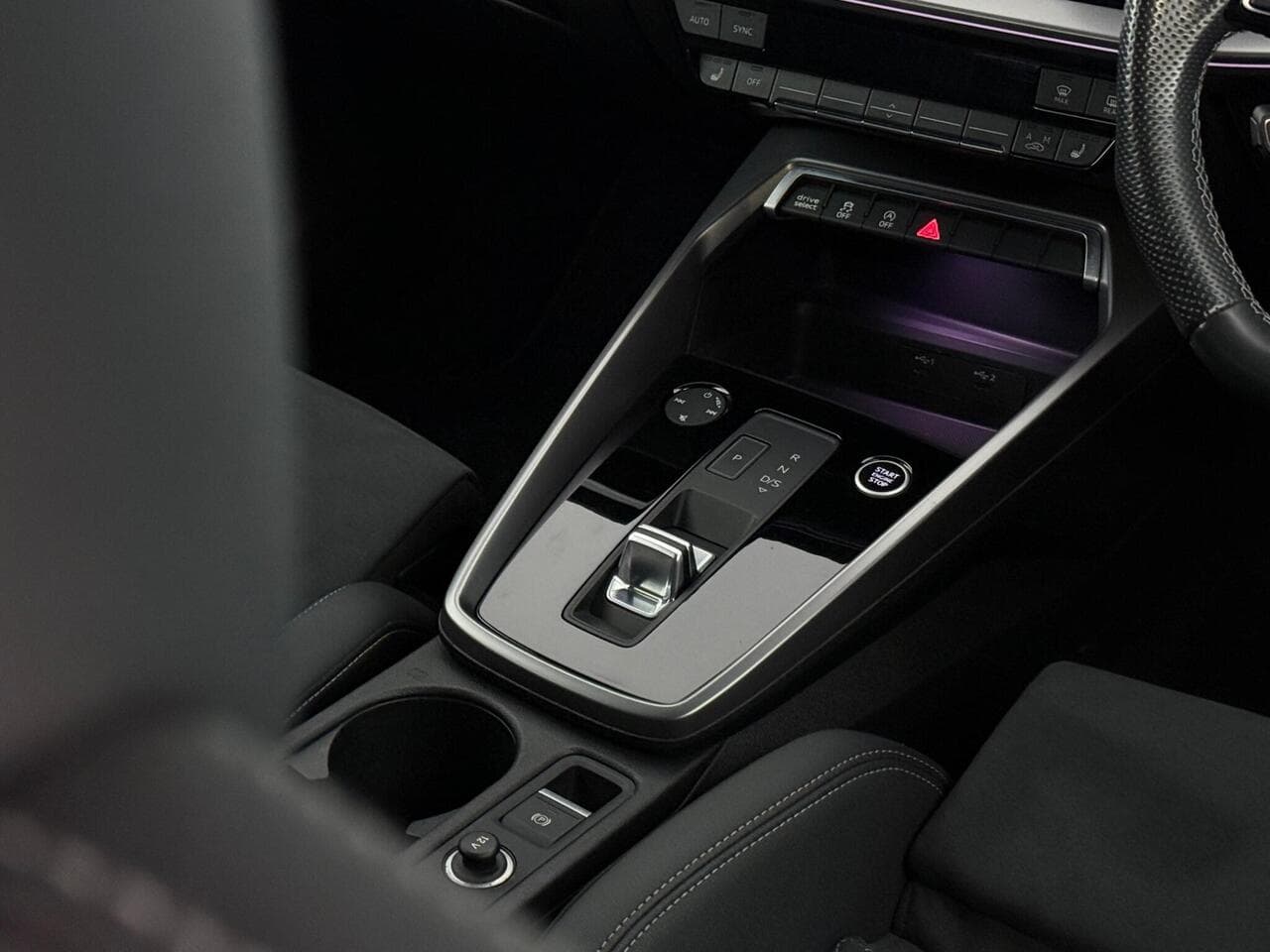 Audi A3 thumbnail Interior Front