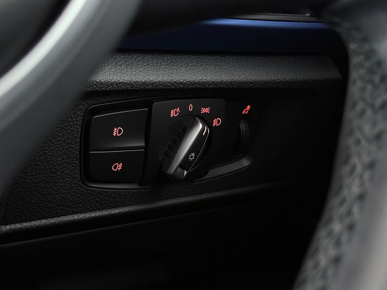 BMW 1 Series thumbnail Misc Controls