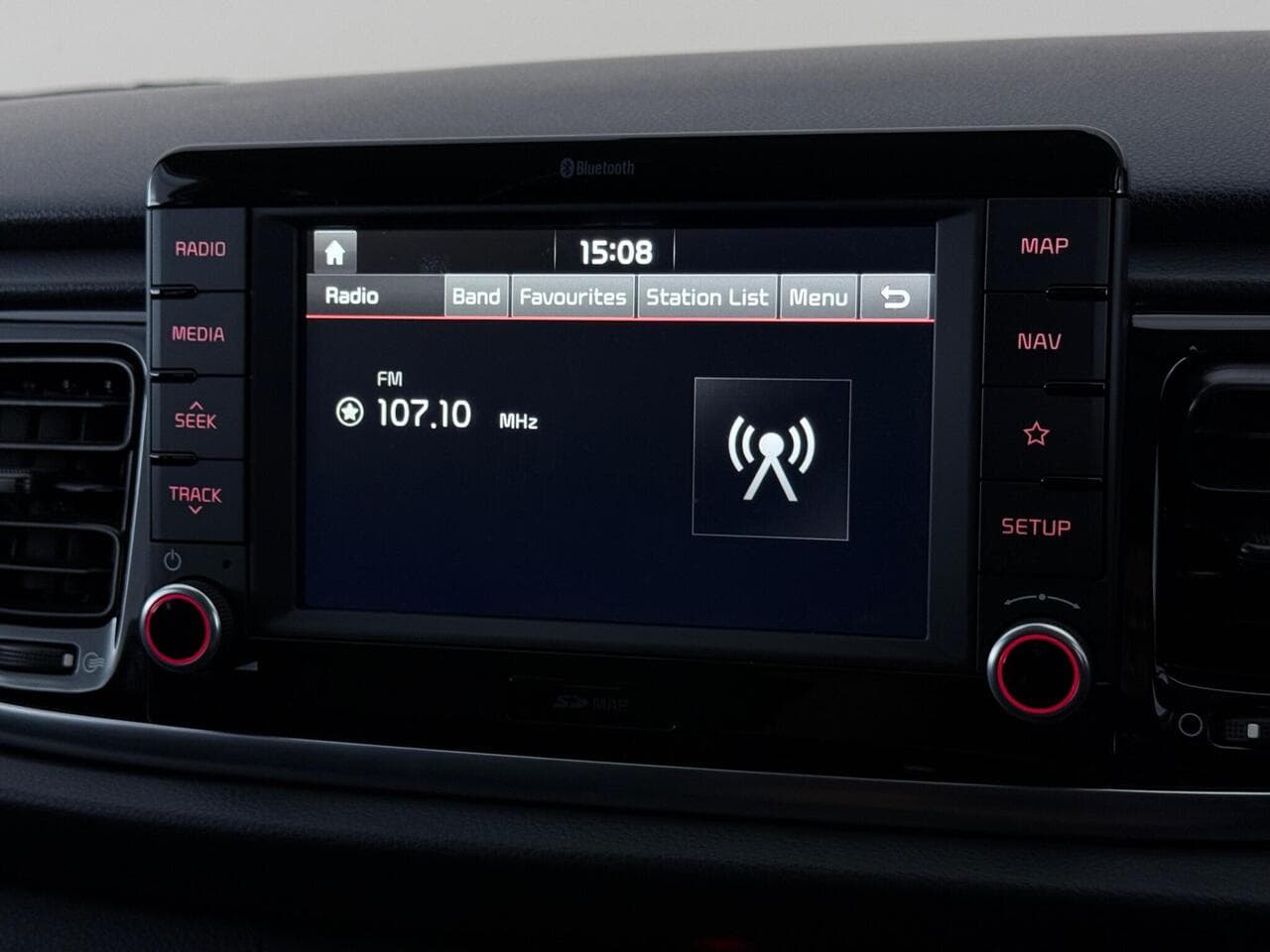Kia Rio thumbnail Infotainment System