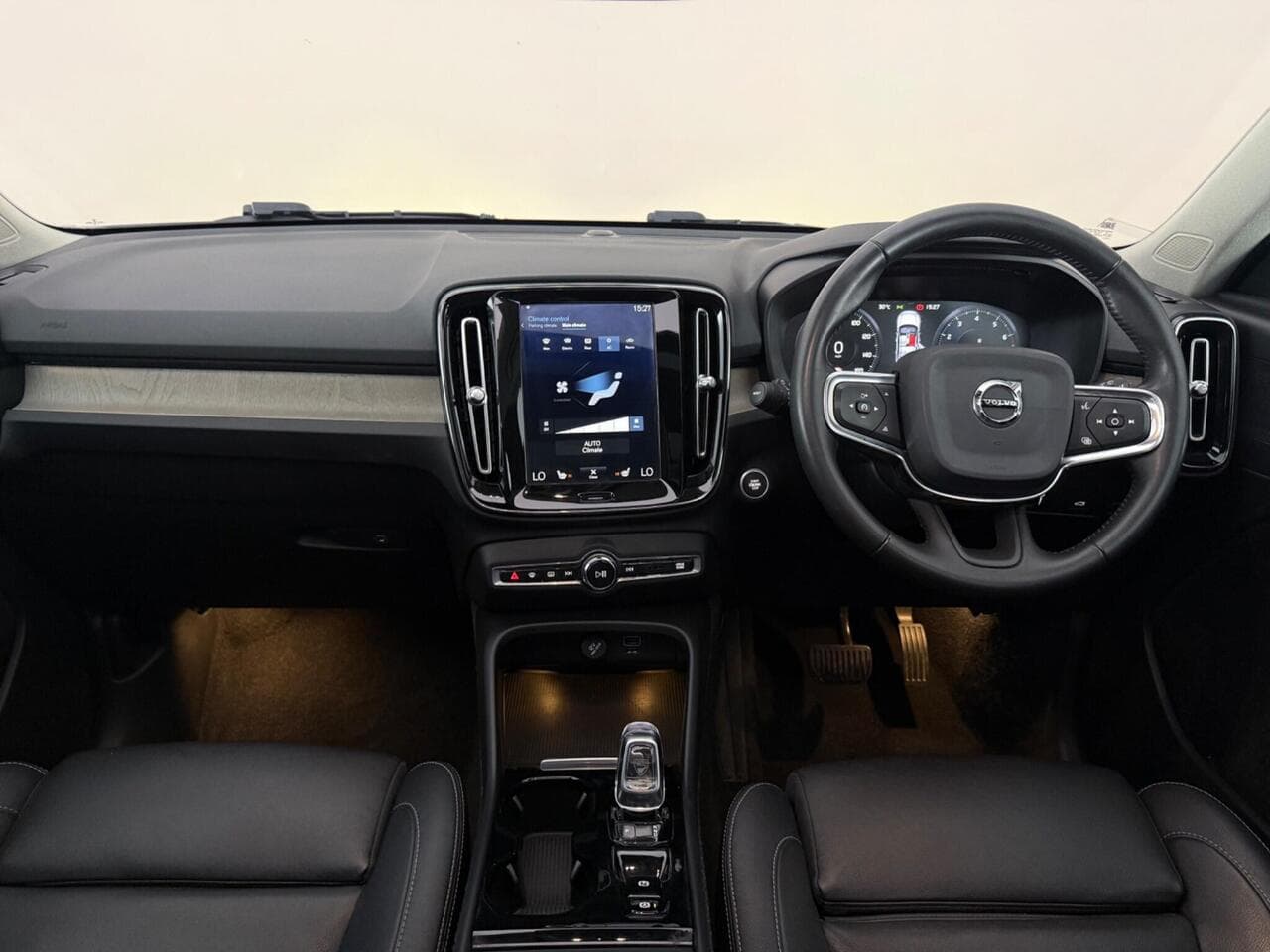 Volvo XC40 thumbnail Interior Front