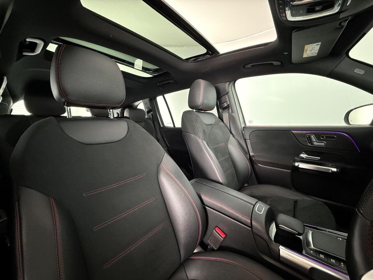 Mercedes-Benz GLB thumbnail Seat Driver