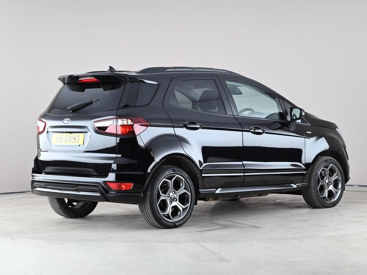 Ford EcoSport thumbnail Rear Right