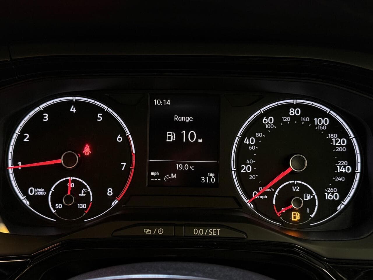 Volkswagen Polo thumbnail Driver Instruments
