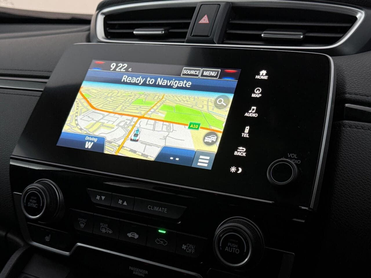 Honda CR-V thumbnail Infotainment System