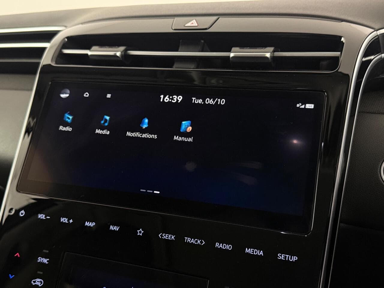 Hyundai TUCSON thumbnail Infotainment System